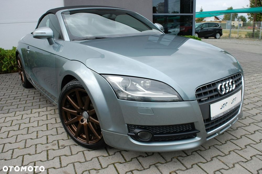 Audi TT Roadster - 10
