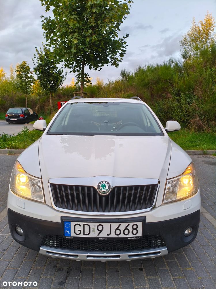 Skoda Octavia Scout 2.0 TDI DPF DSG - 5