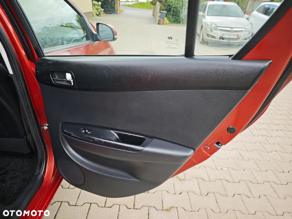Hyundai i20 1.25 Wersja Jubileuszowa - 16