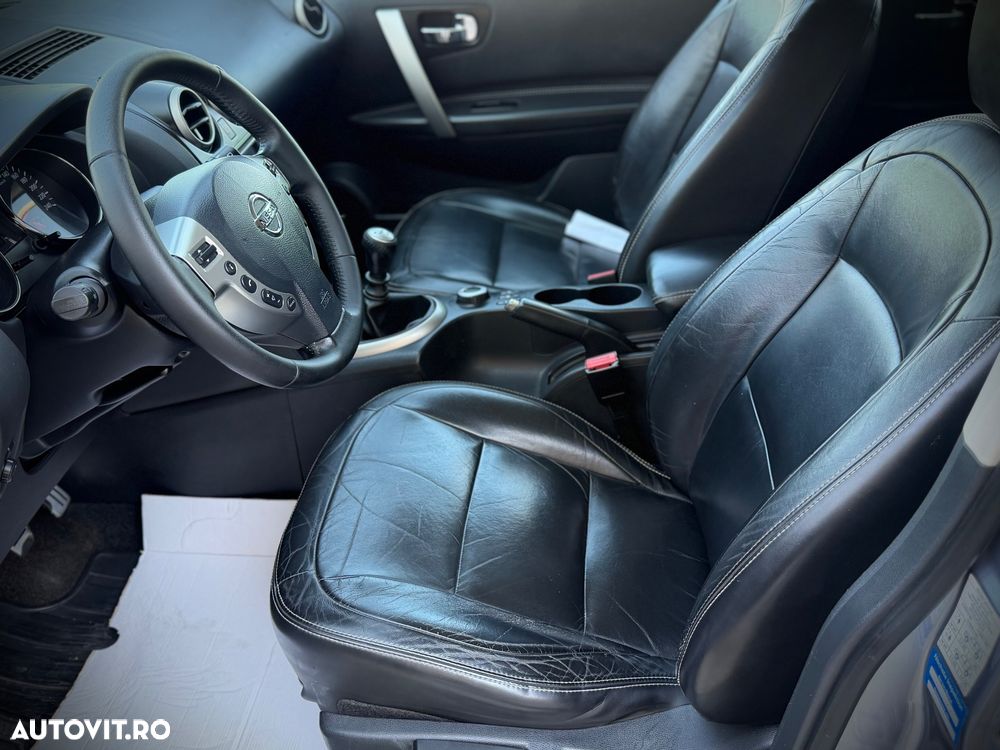 Nissan Qashqai 2.0 DCI 4 x 4 DPF tekna - 24