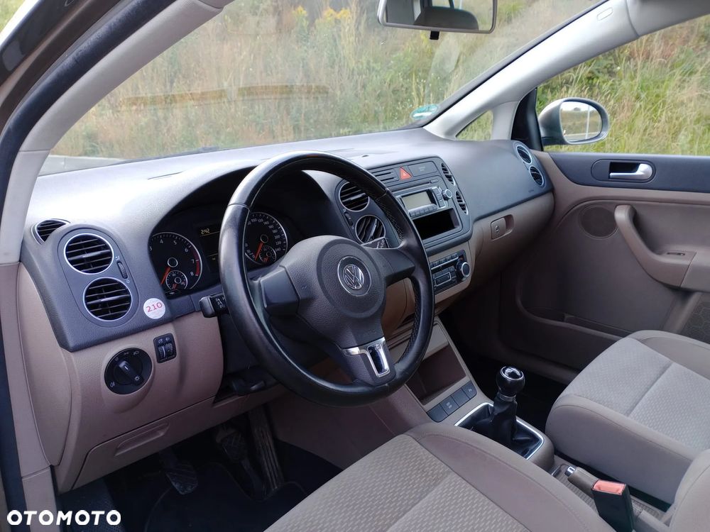 Volkswagen Golf Plus - 12