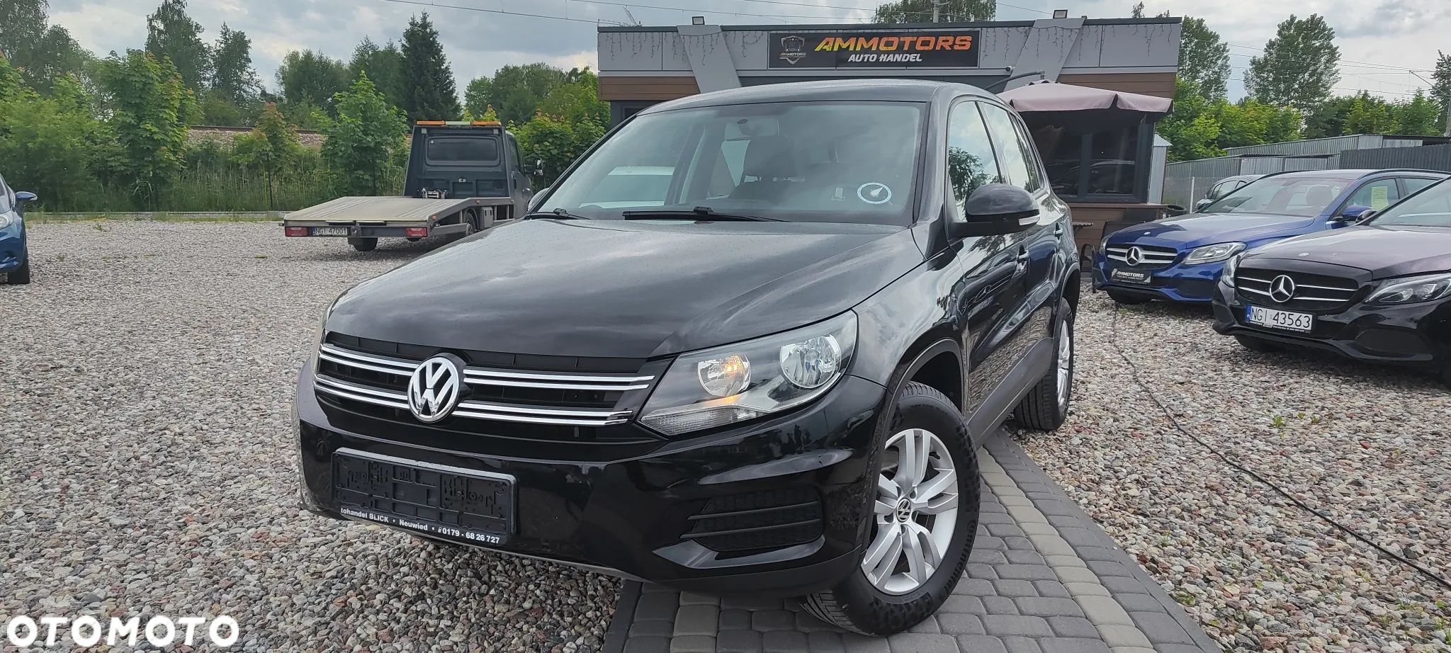 Volkswagen Tiguan - 1