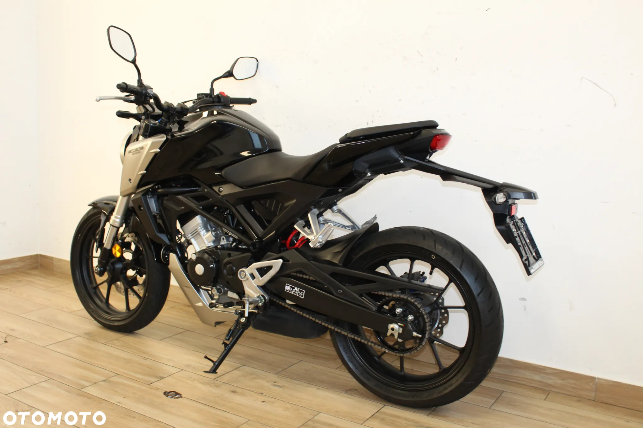 Honda CB - 10