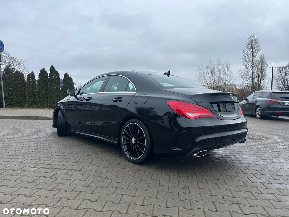 Mercedes-Benz CLA 220 d 7G-DCT AMG Line - 4