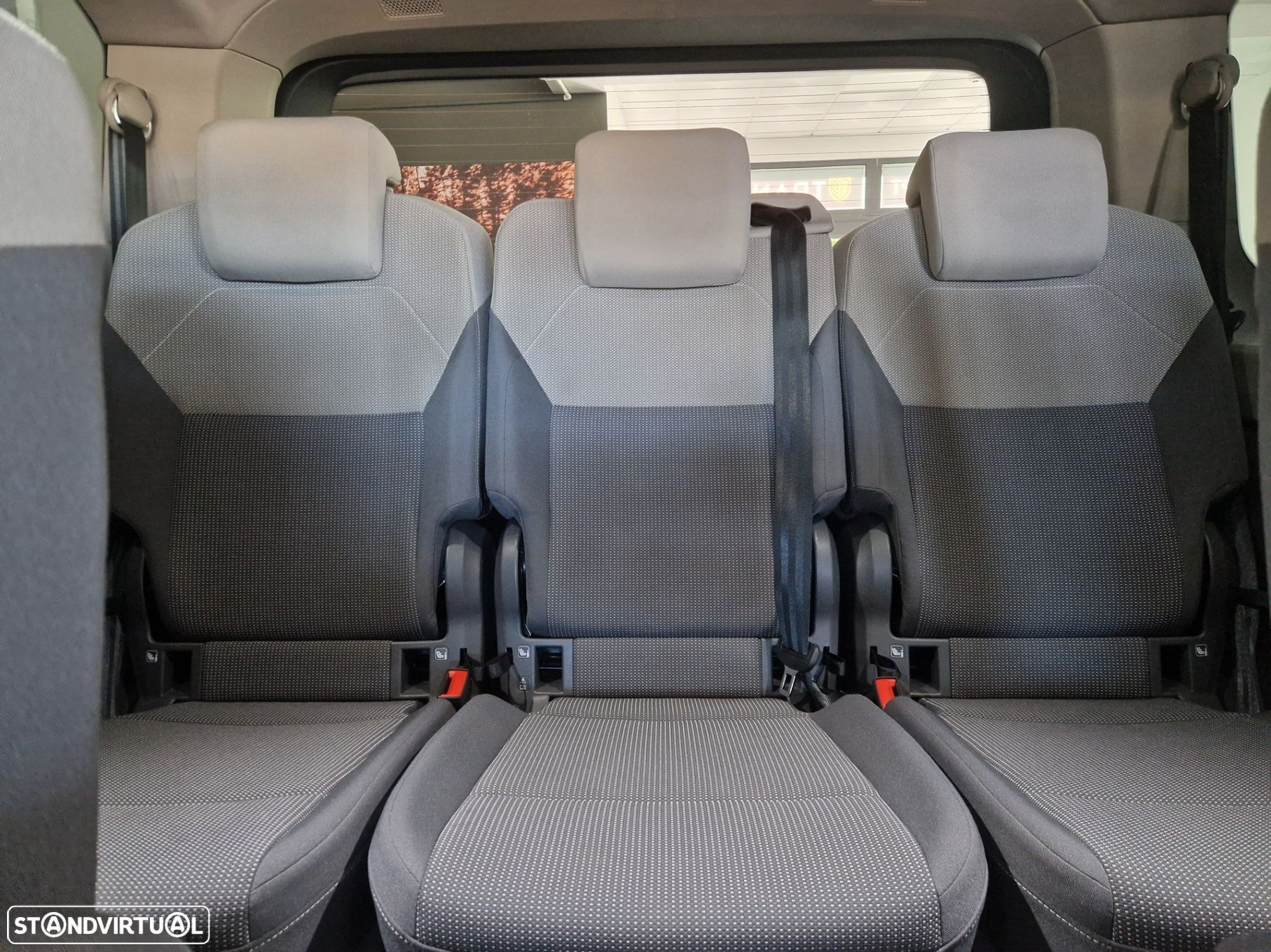 VW Multivan 2.0 TDI Life Longa DSG - 15