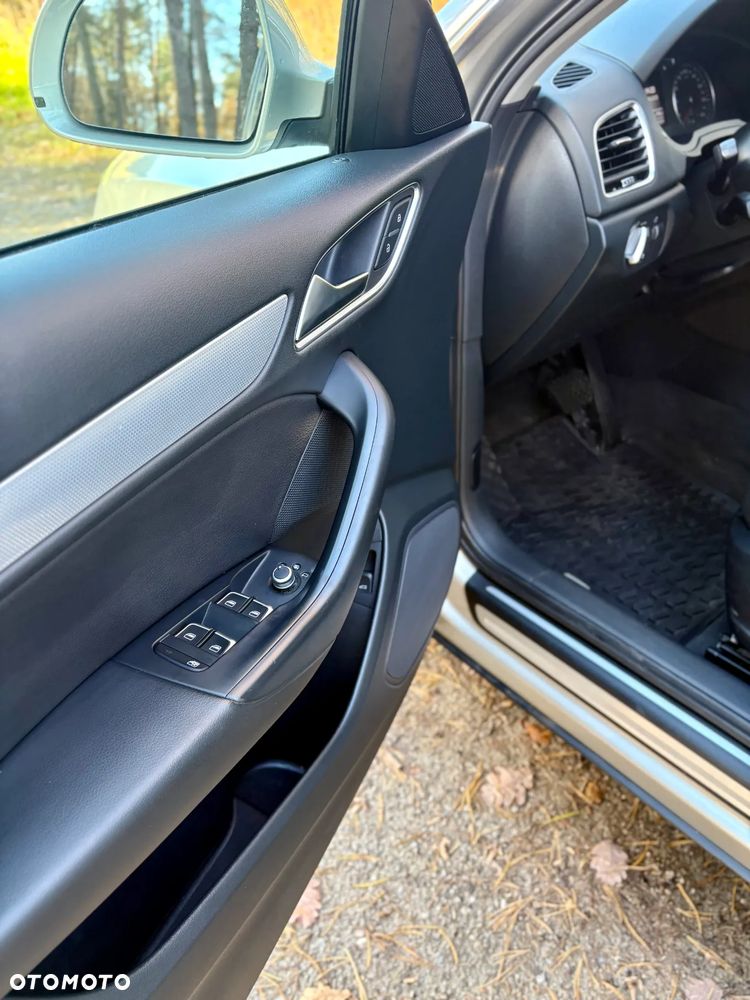 Audi Q3 2.0 TFSI quattro S tronic design - 17