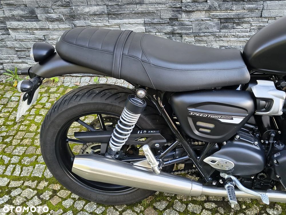 Triumph Speed Twin - 31