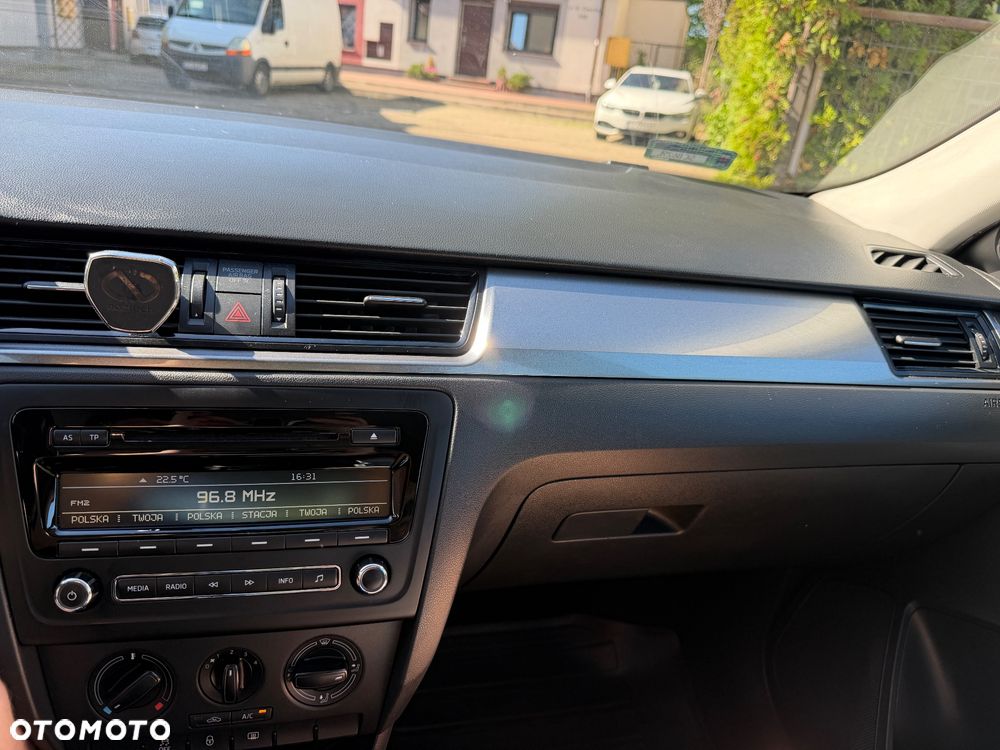 Skoda RAPID 1.2 TSI Ambition - 13
