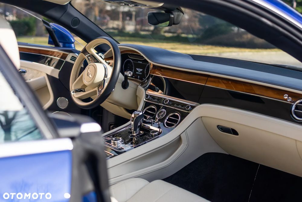 Bentley Continental GT - 17