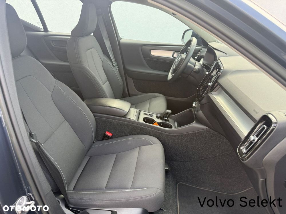 Volvo XC 40 - 24