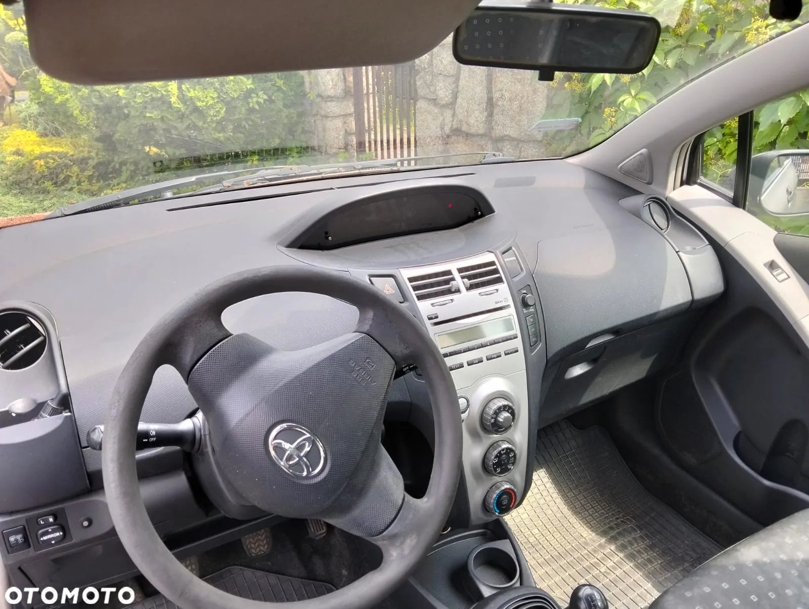 Toyota Yaris 1.3 Luna A/C - 3