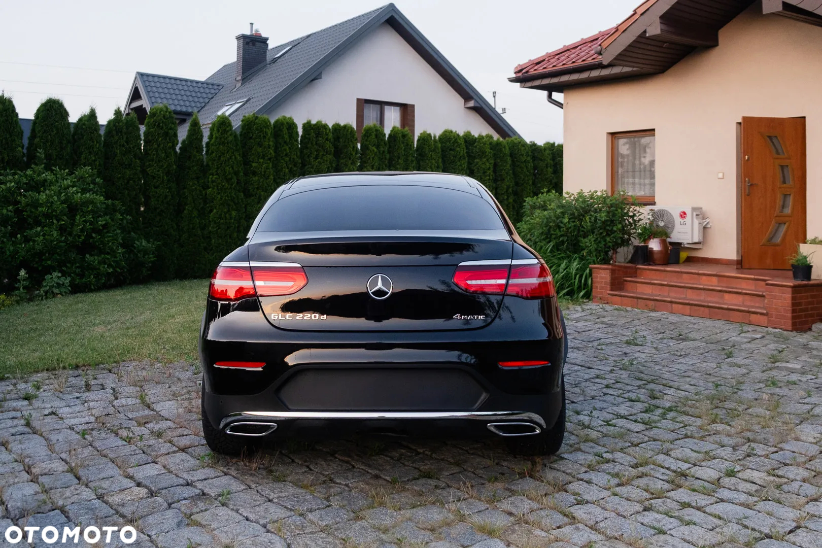 Mercedes-Benz GLC Coupe 220 d 4-Matic - 3