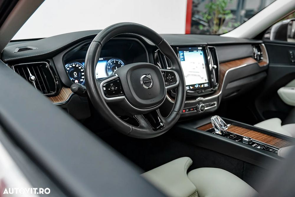 Volvo XC 60 B5 MHEV AWD Inscription - 30