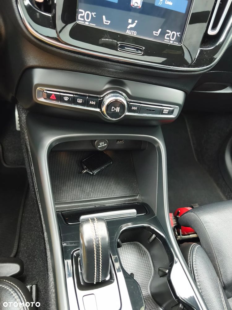 Volvo XC 40 D3 R-Design - 31