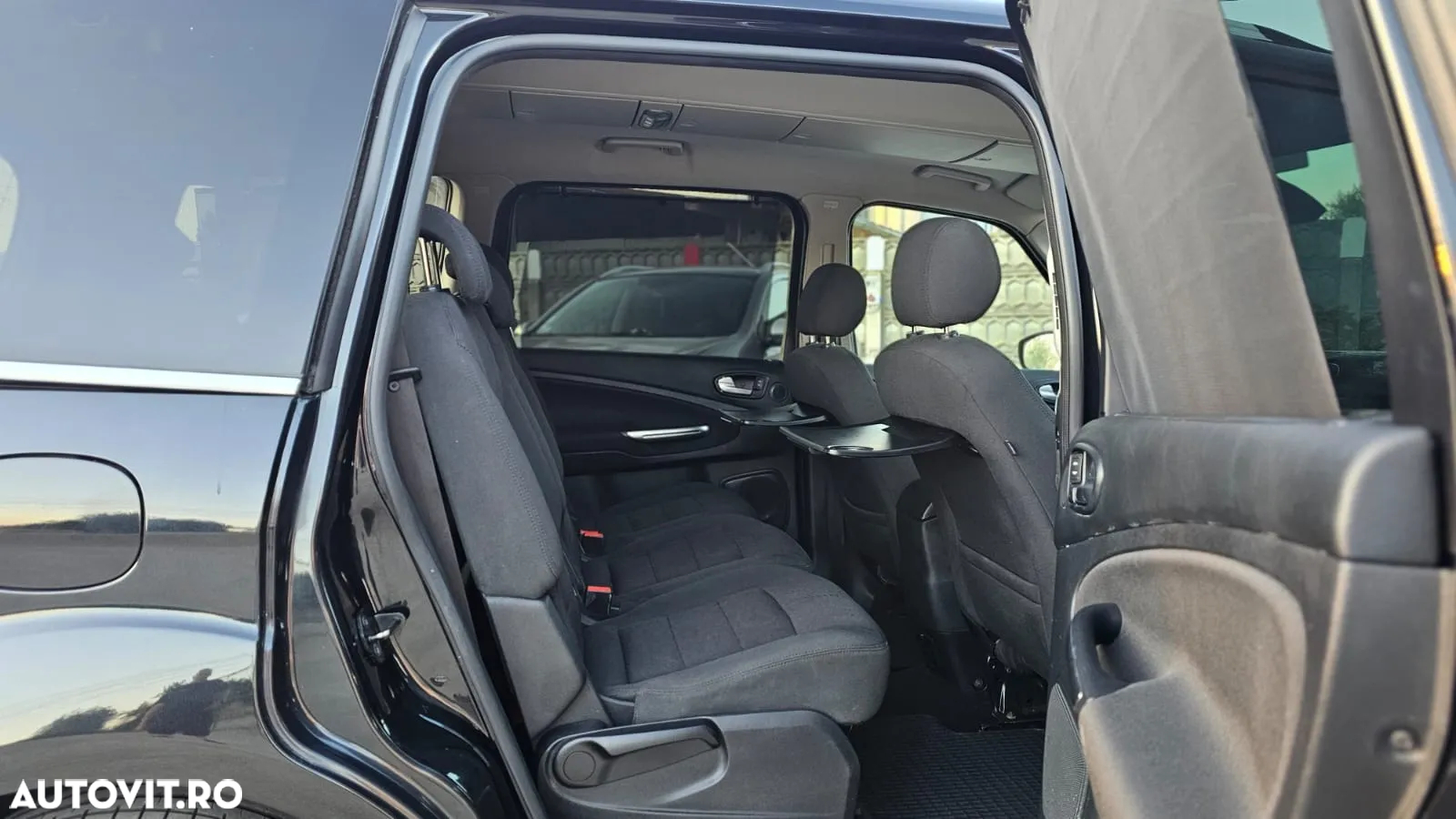 Ford Galaxy - 7