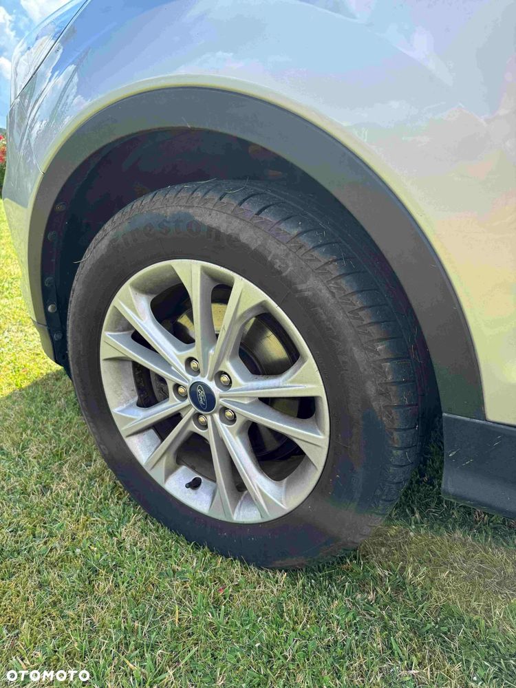 Ford Kuga - 13