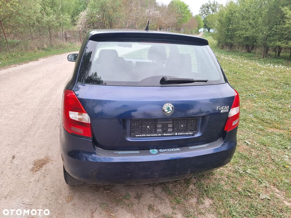 Skoda Fabia 1.2 HTP Ambiente - 5