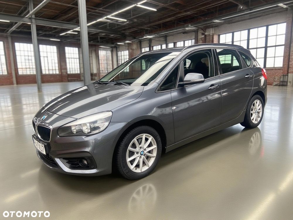 BMW Seria 2 218i - 3