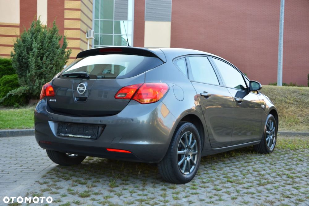 Opel Astra 1.6 Enjoy - 3