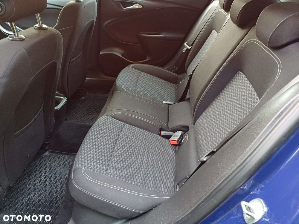 Opel Astra 1.6 CDTI Enjoy - 12