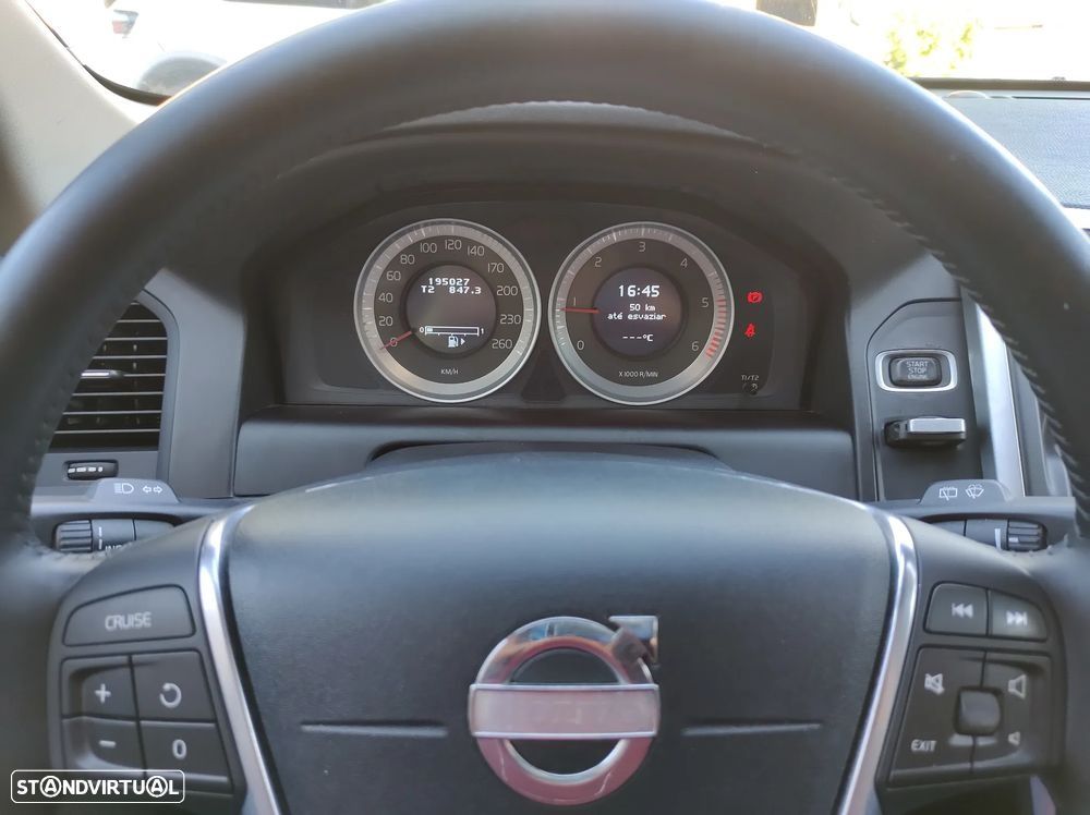 Volvo XC 60 2.0 D3 Drive Momentum Start/Stop - 24