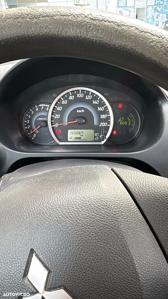 Mitsubishi Space Star - 5