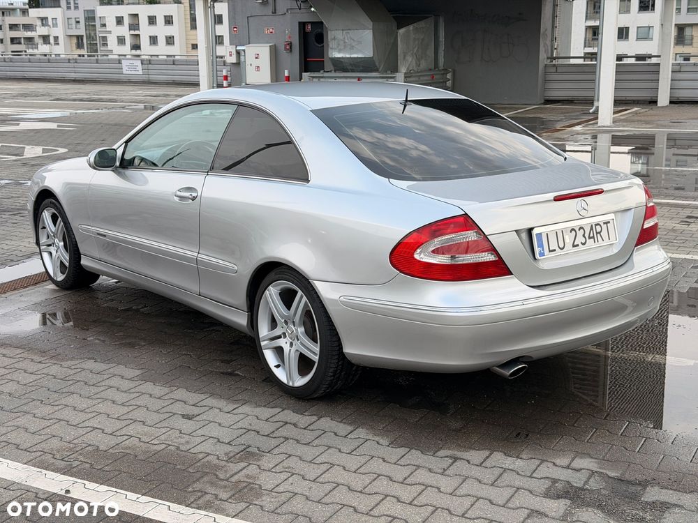 Mercedes-Benz CLK - 4