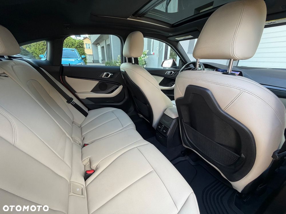 BMW Seria 2 230i M Sport - 6