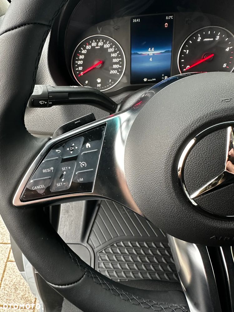 Mercedes-Benz Sprinter - 17