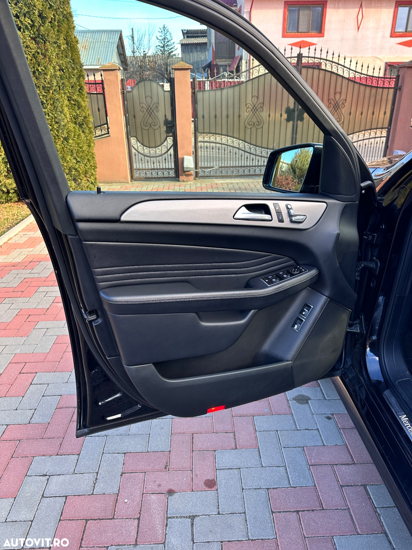 Mercedes-Benz GLE 350 d 4MATIC - 12