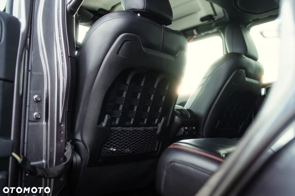 Jeep Wrangler - 24