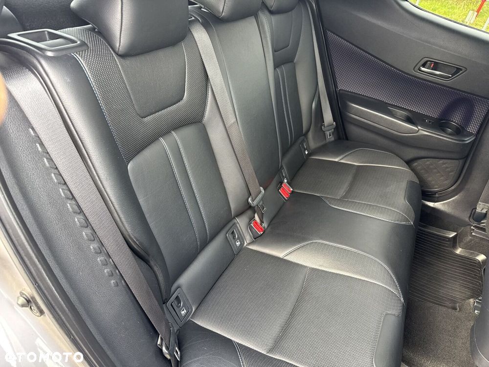 Toyota C-HR 1.2 T Dynamic - 18