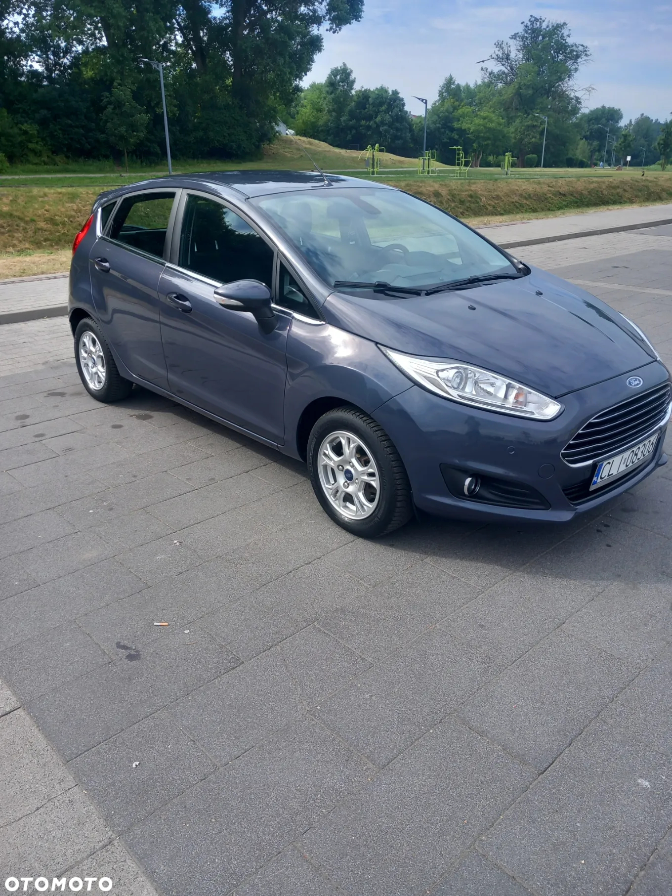 Ford Fiesta 1.6 TDCI Champions Edition - 5