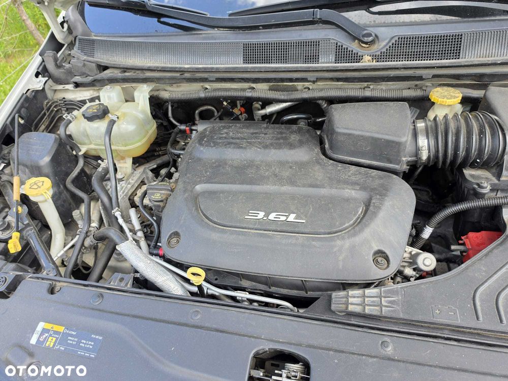 Chrysler Pacifica - 8
