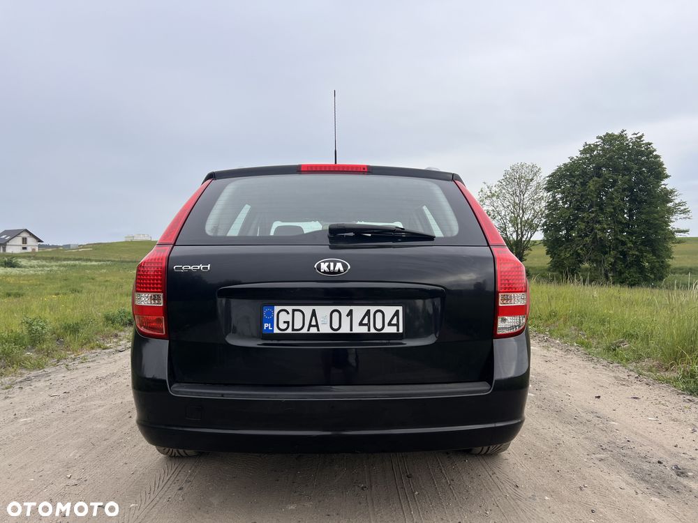Kia Ceed 1.4 Comfort + - 6