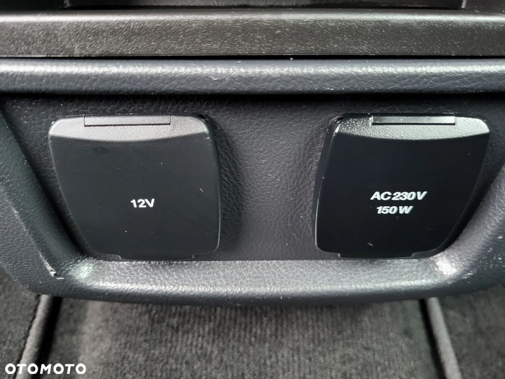 Ford Galaxy 2.0 EcoBlue Titanium - 32