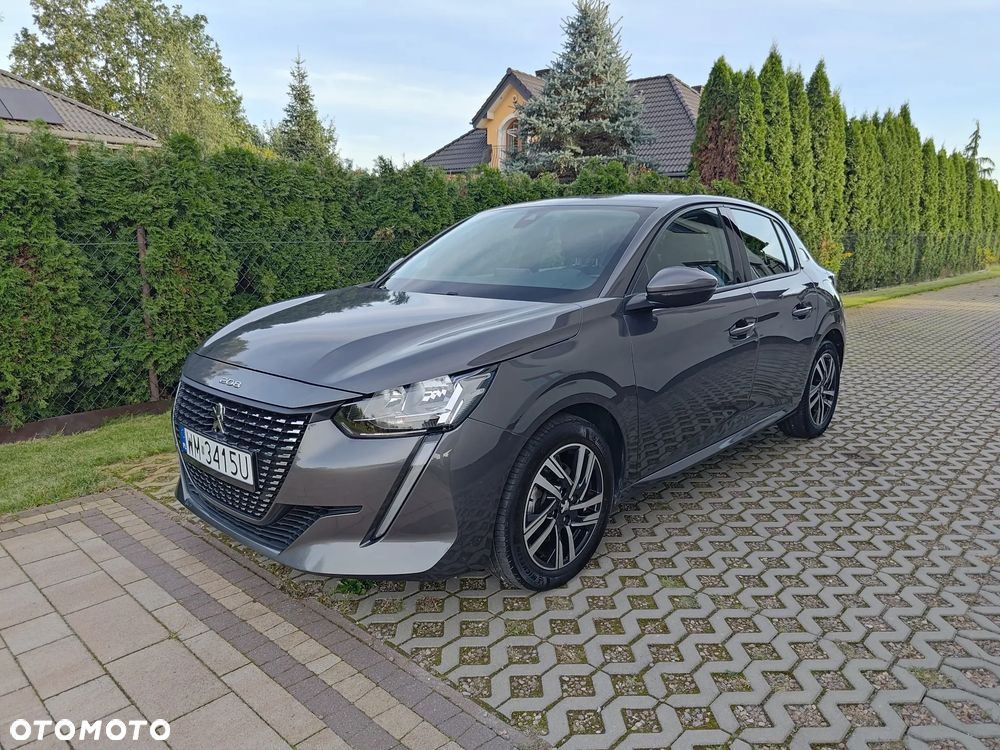 Peugeot 208 - 1