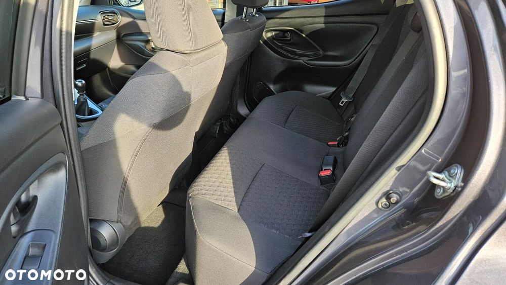 Toyota Yaris 1.5 Comfort - 9