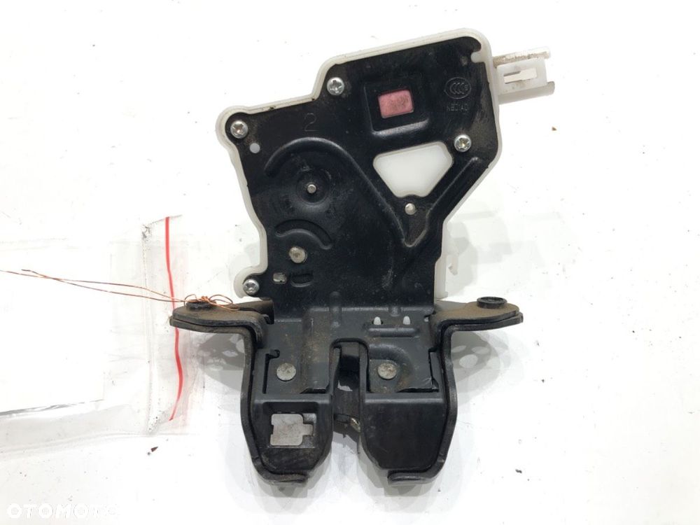 ZAMEK KLAPY TYŁ - 83.00 PLN - RENAULT KADJAR (HA_, HL_) 2015 - 2022 1.6 dCi 130 4x4 96 kW [130 KM] - 3