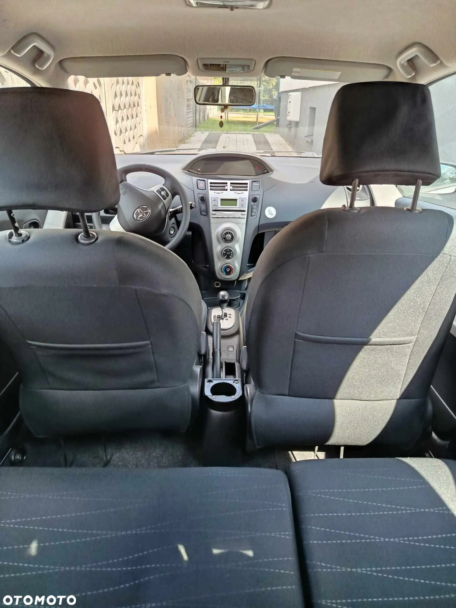 Toyota Yaris 1.4 D-4D Sol MM - 7