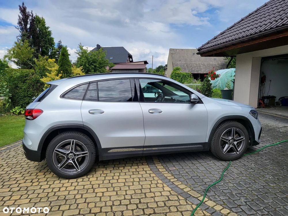 Mercedes-Benz GLA 220 d 4Matic 8G-DCT AMG Line - 17