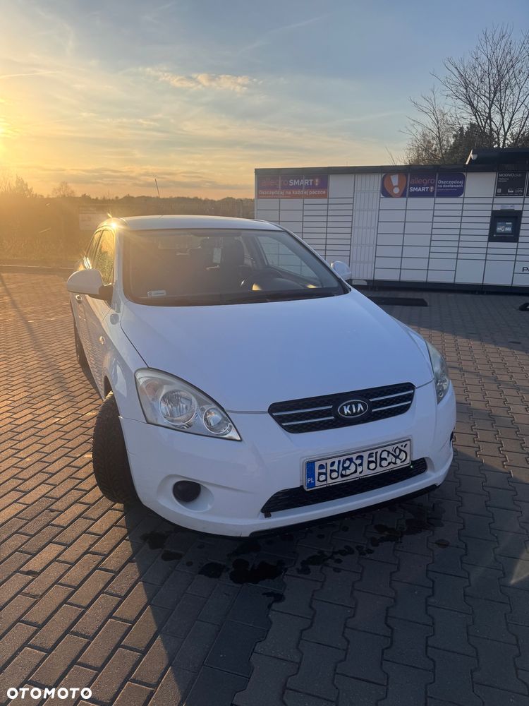 Kia Ceed 1.6 CVVT EX - 1