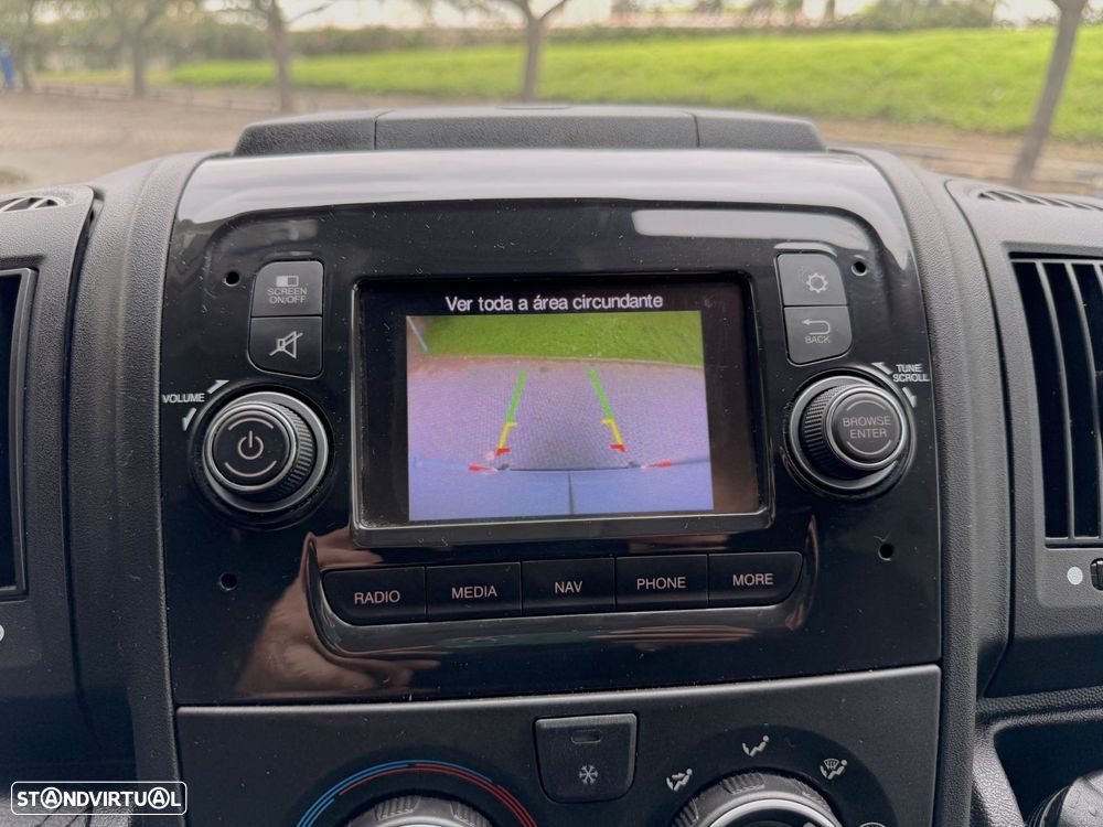 Citroën Jumper 2.2 BlueHDi 33 L2H2 - 28