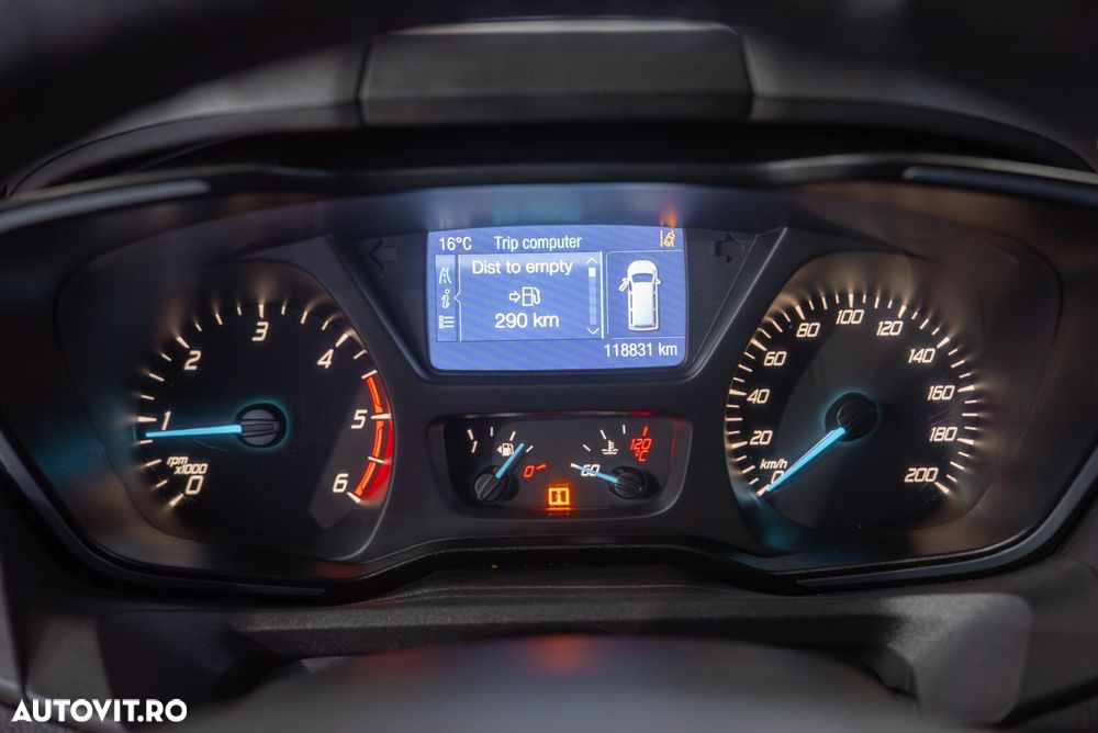 Ford Tourneo Custom 300 L1H1 VA Titanium - 17