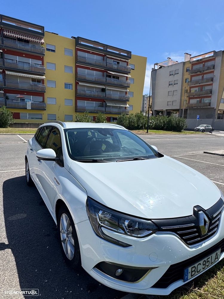 Renault Mégane Sport Tourer - 3