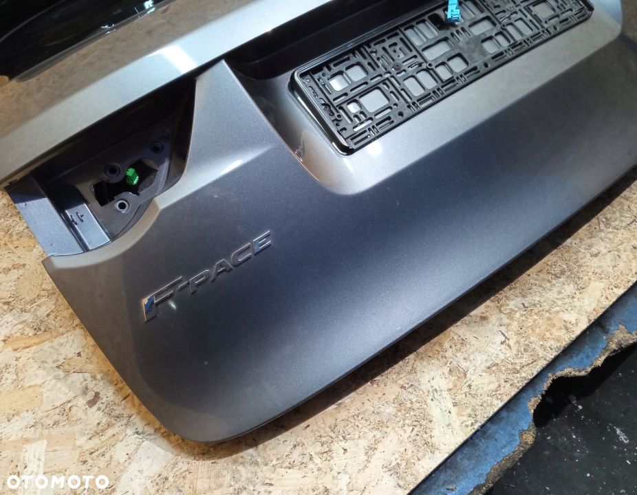 KLAPA TYLNA TYŁ JAGUAR F-PACE X761 CORRIS GREY LKH - 8