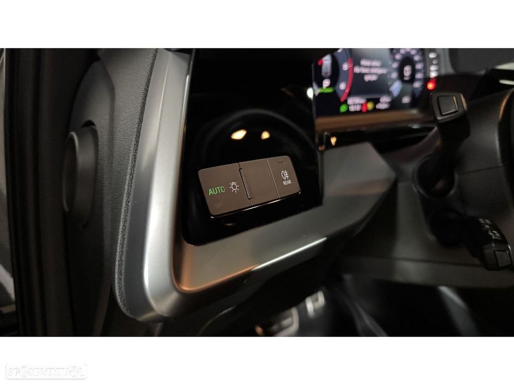 Audi A3 Sportback 35 TDI S line S tronic - 30