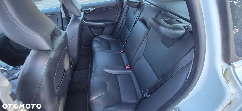 Volvo XC 60 D4 Drive-E Base - 25
