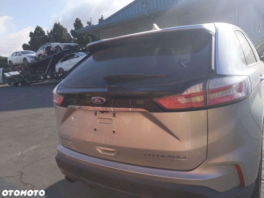 Ford Edge - 33