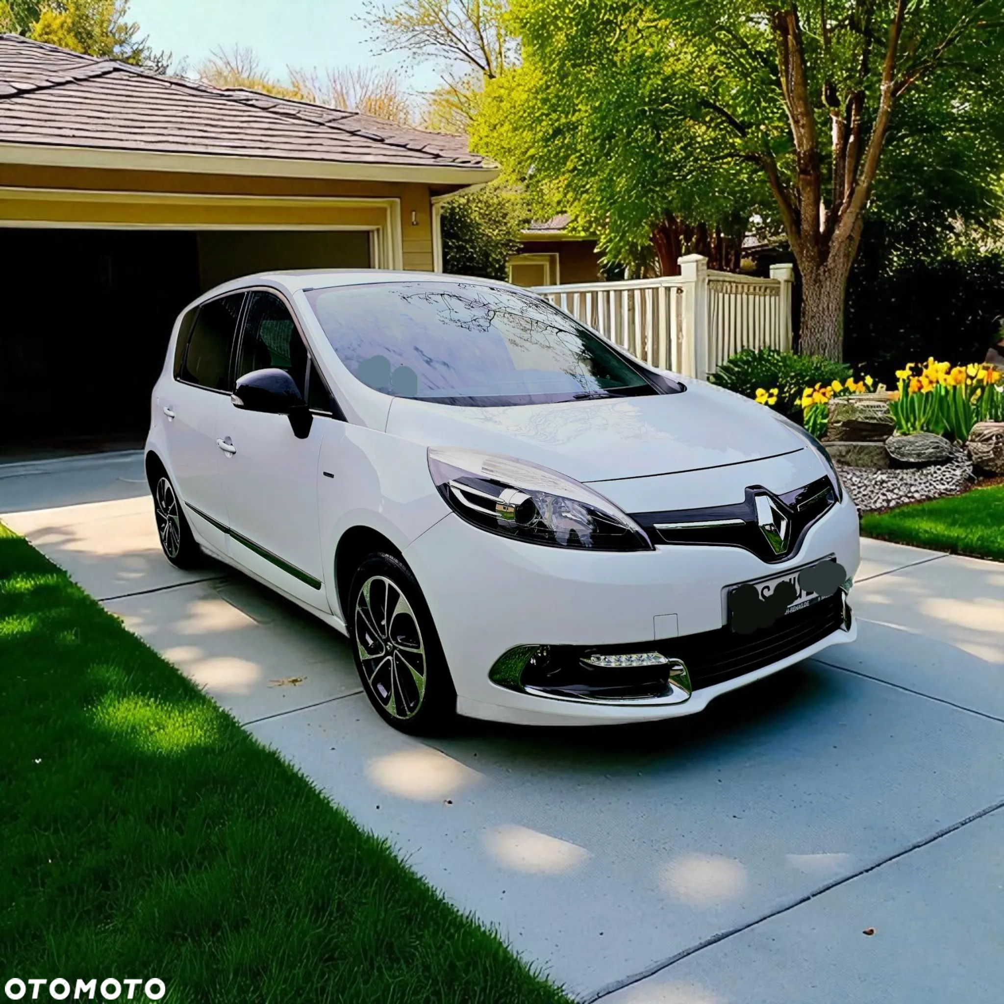 Renault Scenic ENERGY TCe 130 BOSE EDITION - 3